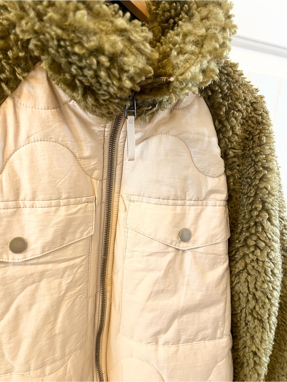 Universal Thread Olive Green Teddy Jacket with Cream Quilted Front - Picture 5 of 6
